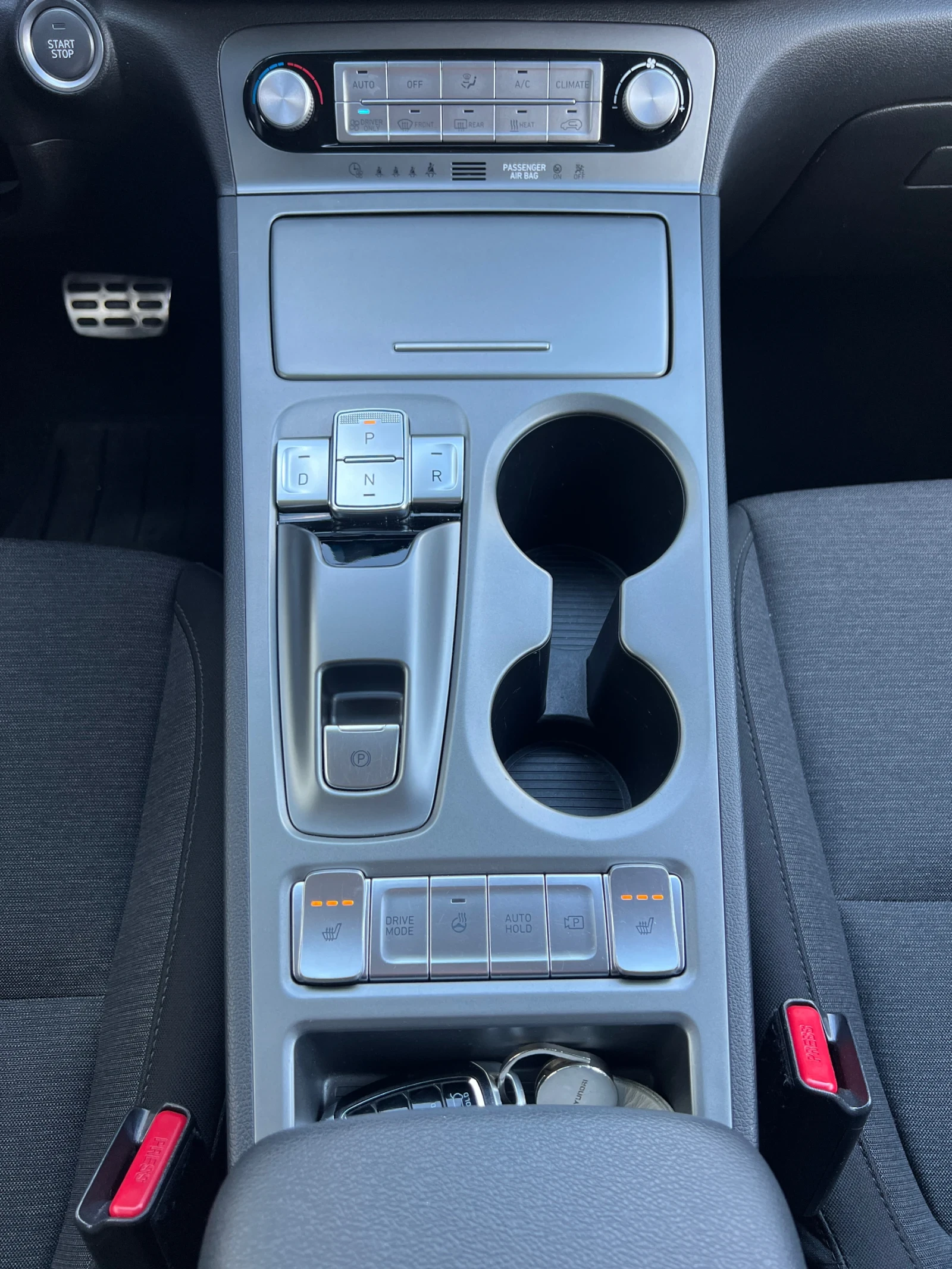 Hyundai Kona 64kWh + БГ ГАРАНЦИЯ..!!, снимка 11 - Автомобили и джипове - 56317009
