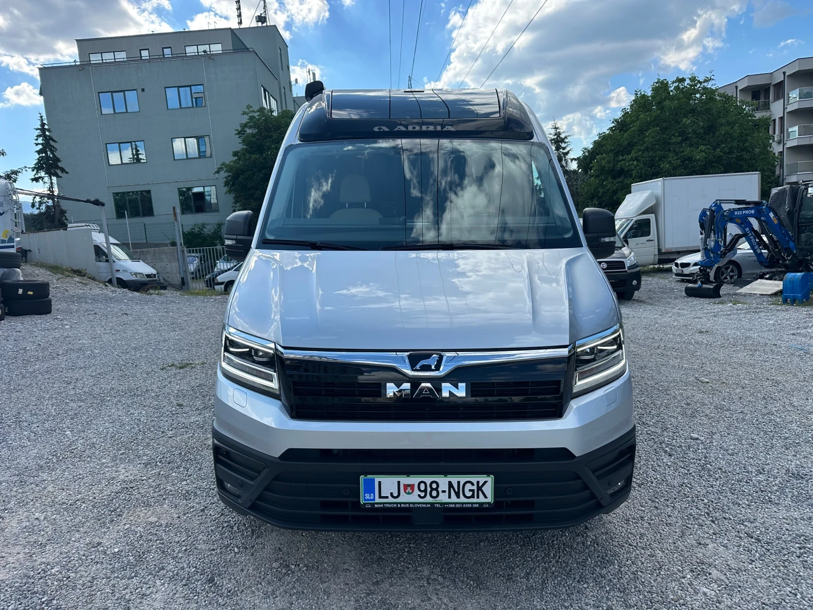 Кемпер Adria MAN , снимка 2 - Каравани и кемпери - 54973483