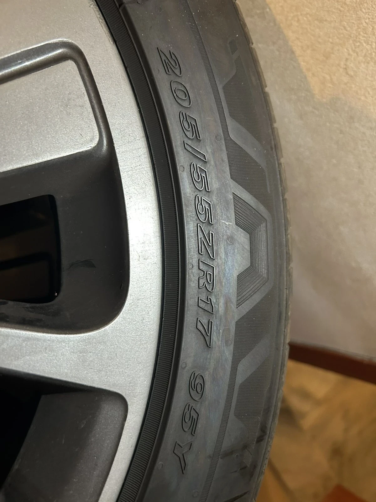Гуми с джанти Nexen 205/55R17, снимка 5 - Гуми и джанти - 53851705