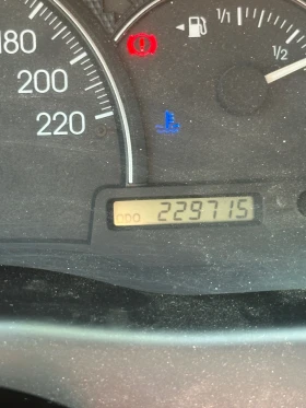 Toyota Avensis verso, снимка 7