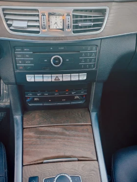 Mercedes-Benz E 200, снимка 11