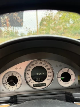 Mercedes-Benz E 320 Avangard, снимка 13