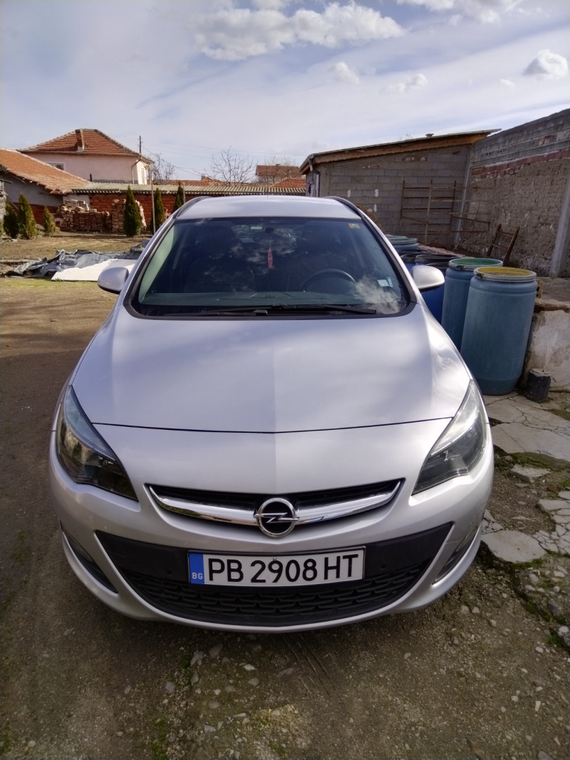 Opel Astra 1.6 diesel 110кс., снимка 1 - Автомобили и джипове - 46112582