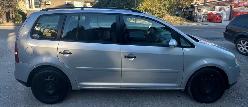 VW Touran BKC, снимка 10 - Автомобили и джипове - 49204997