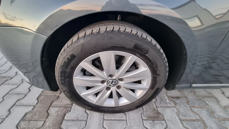 VW Passat 2.0tdi DSG, снимка 17 - Автомобили и джипове - 48374534