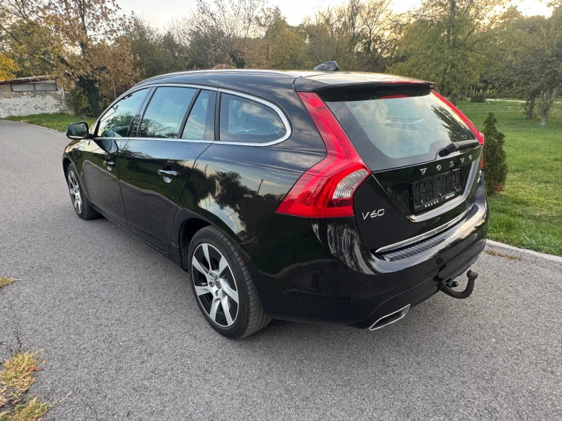 Volvo V60 Full, снимка 4 - Автомобили и джипове - 48999585