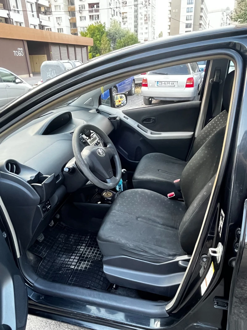 Toyota Yaris, снимка 5 - Автомобили и джипове - 51175138