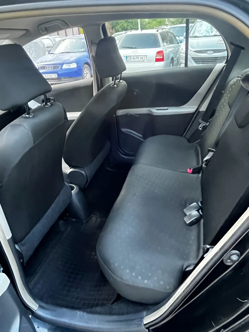 Toyota Yaris, снимка 4 - Автомобили и джипове - 51175138