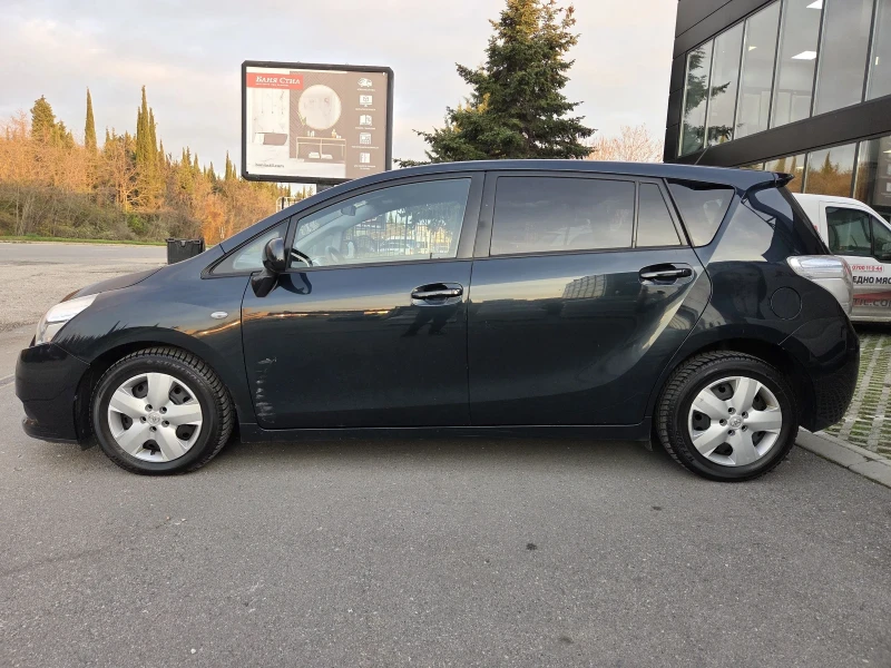 Toyota Verso 2, 2 tdi 126 hp, снимка 5 - Автомобили и джипове - 52710349