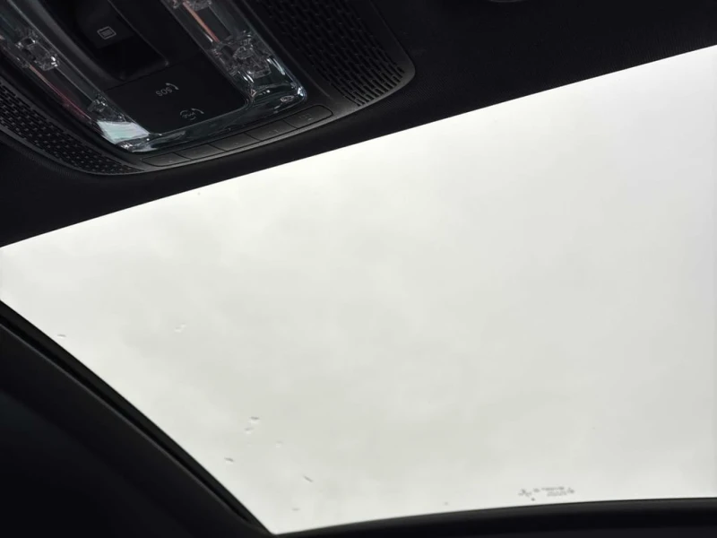 Mercedes-Benz CLA * AMG 35 * CARFAX * БЕЗ ПЪРВОНАЧАЛНА ВНОСКА, снимка 10 - Автомобили и джипове - 52999051