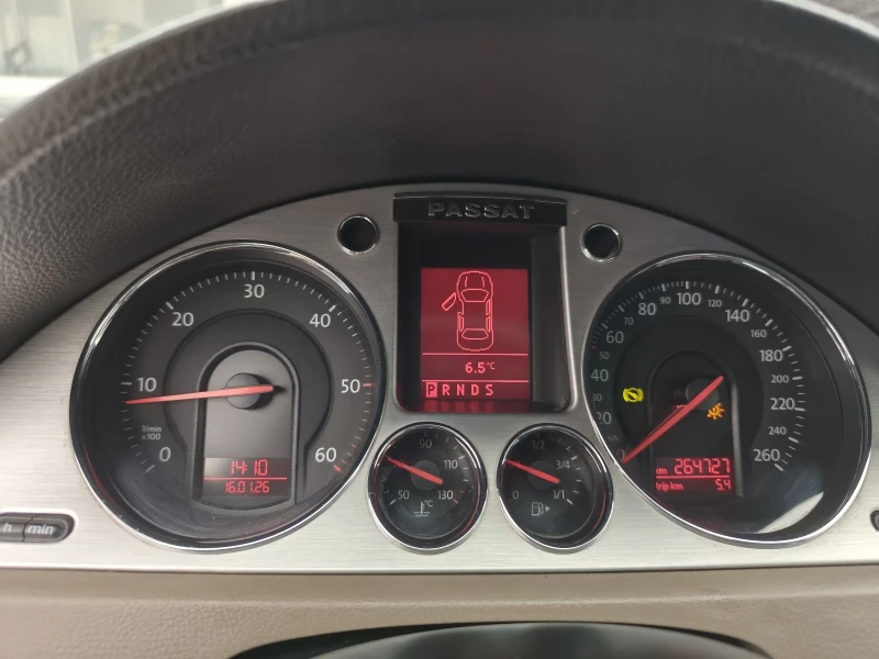 VW Passat 2.0TDI, DSG, 170кс., снимка 14 - Автомобили и джипове - 53122288