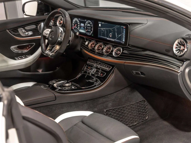 Mercedes-Benz E 53 AMG Massage Seats * 360 * Distronic Plus * Heads-Up, снимка 11 - Автомобили и джипове - 53336164