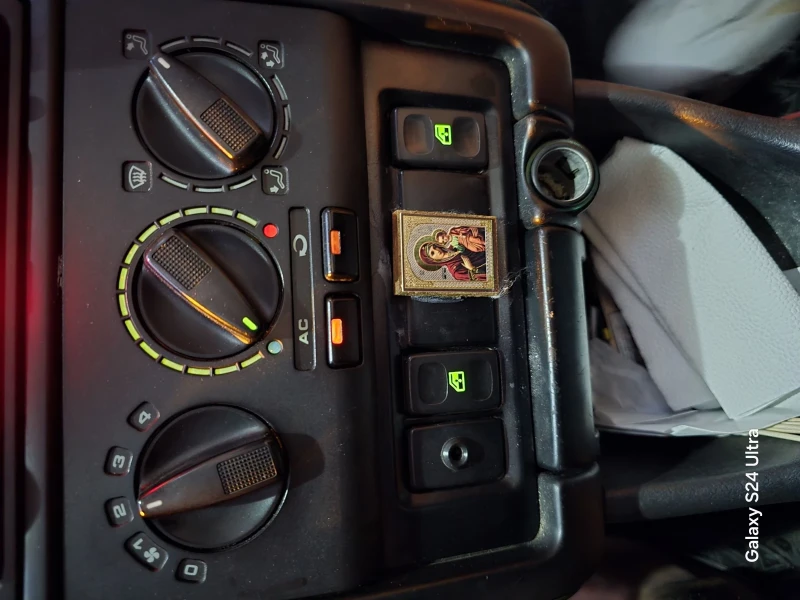 VW Polo 1.9SDI, снимка 5 - Автомобили и джипове - 53478123