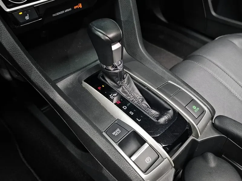 Honda Civic 2.0 10Th Generation, снимка 9 - Автомобили и джипове - 55843190