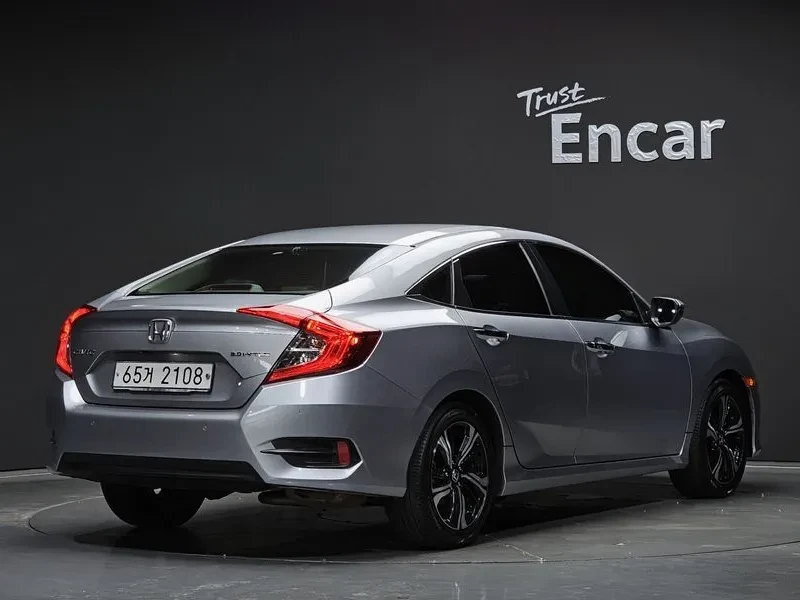 Honda Civic 2.0 10Th Generation, снимка 2 - Автомобили и джипове - 55843190