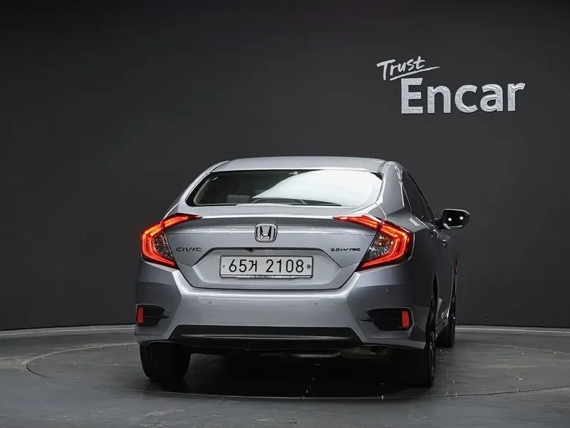 Honda Civic 2.0 10Th Generation, снимка 4 - Автомобили и джипове - 55843190