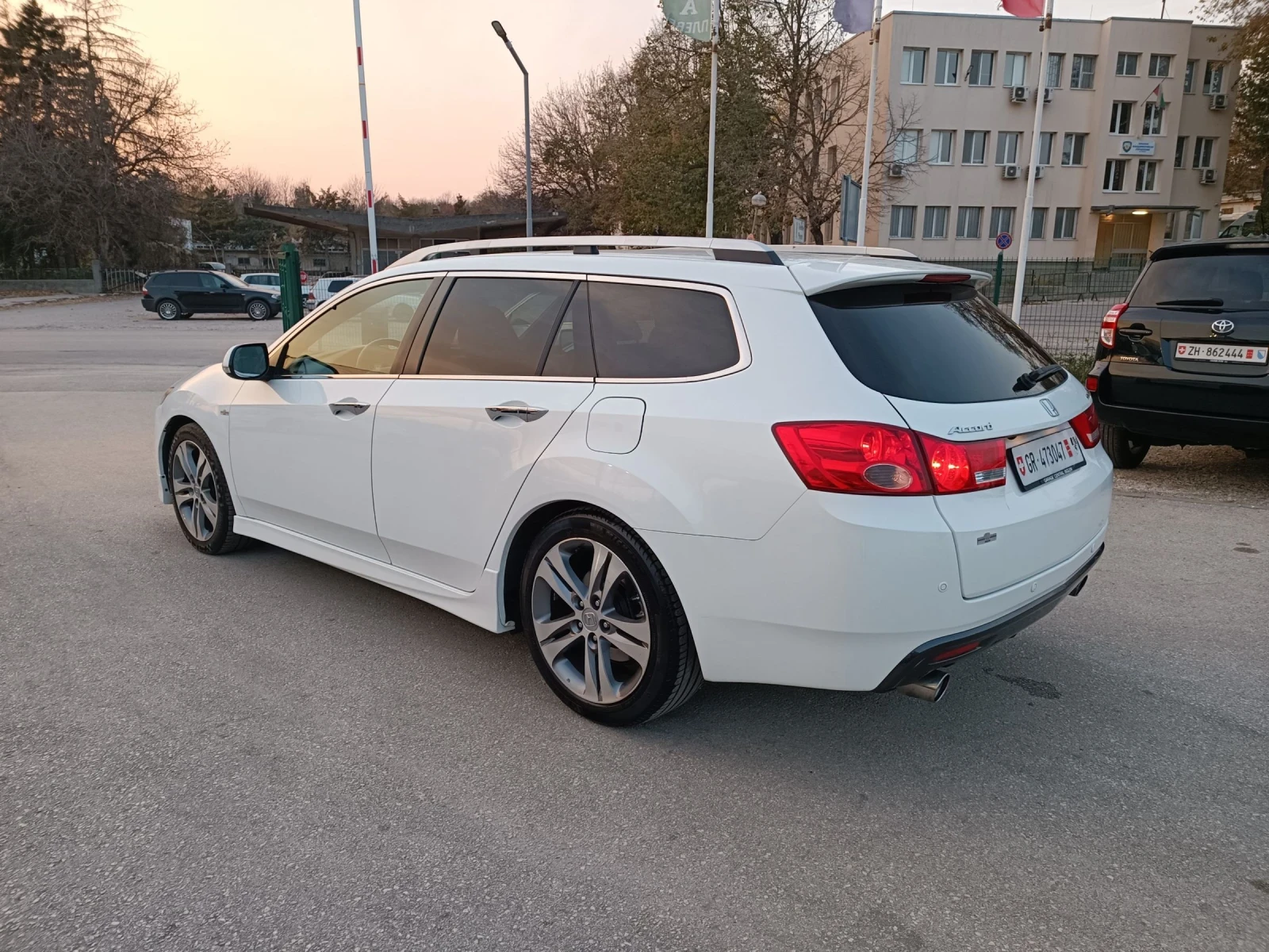 Honda Accord 2.4i-201кс-ШВЕЙЦАРИЯ-РЪЧКА-6ск-FACELIFT-FULL екстр - изображение 6