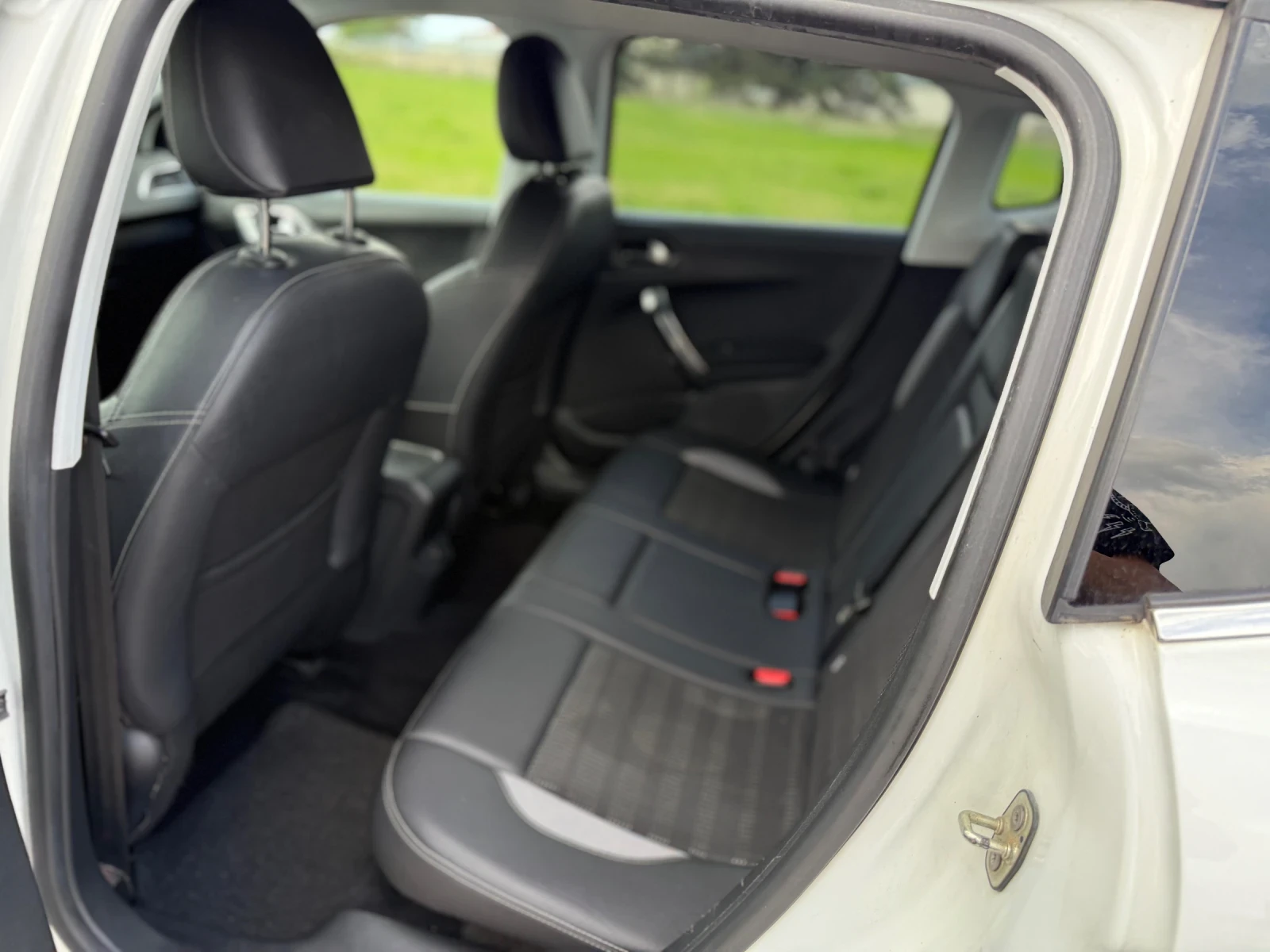 Peugeot 2008 1.6hdi Allure evro 5B - изображение 6