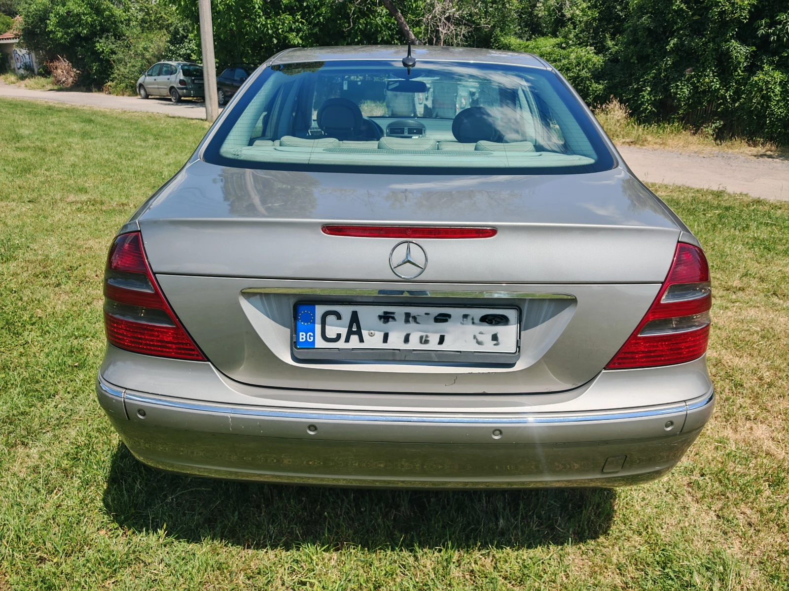 Mercedes-Benz E 220  - изображение 4