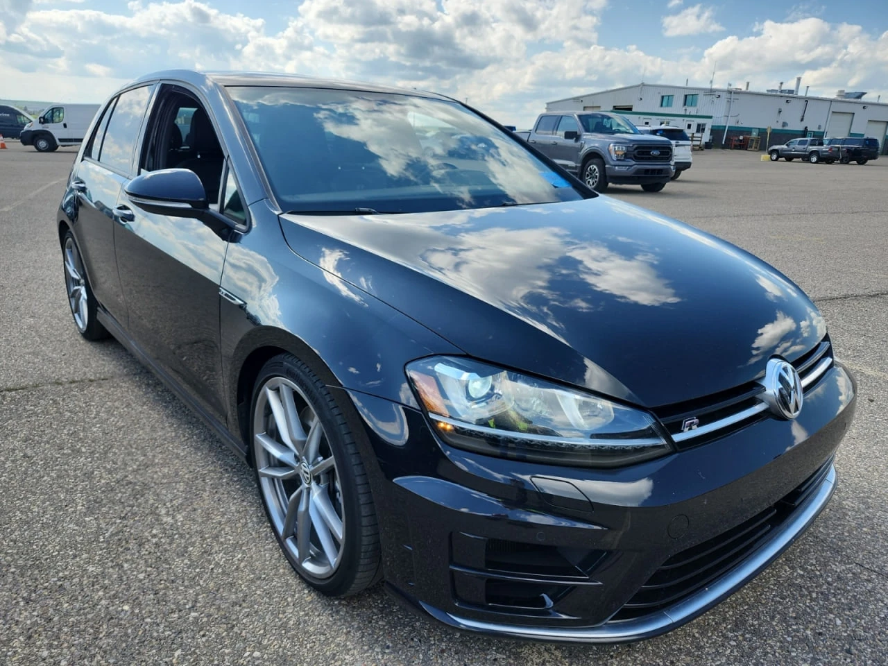 VW Golf * CARFAX * АВТО КРЕДИТ * ЦЕНА ДО БГ! - изображение 2
