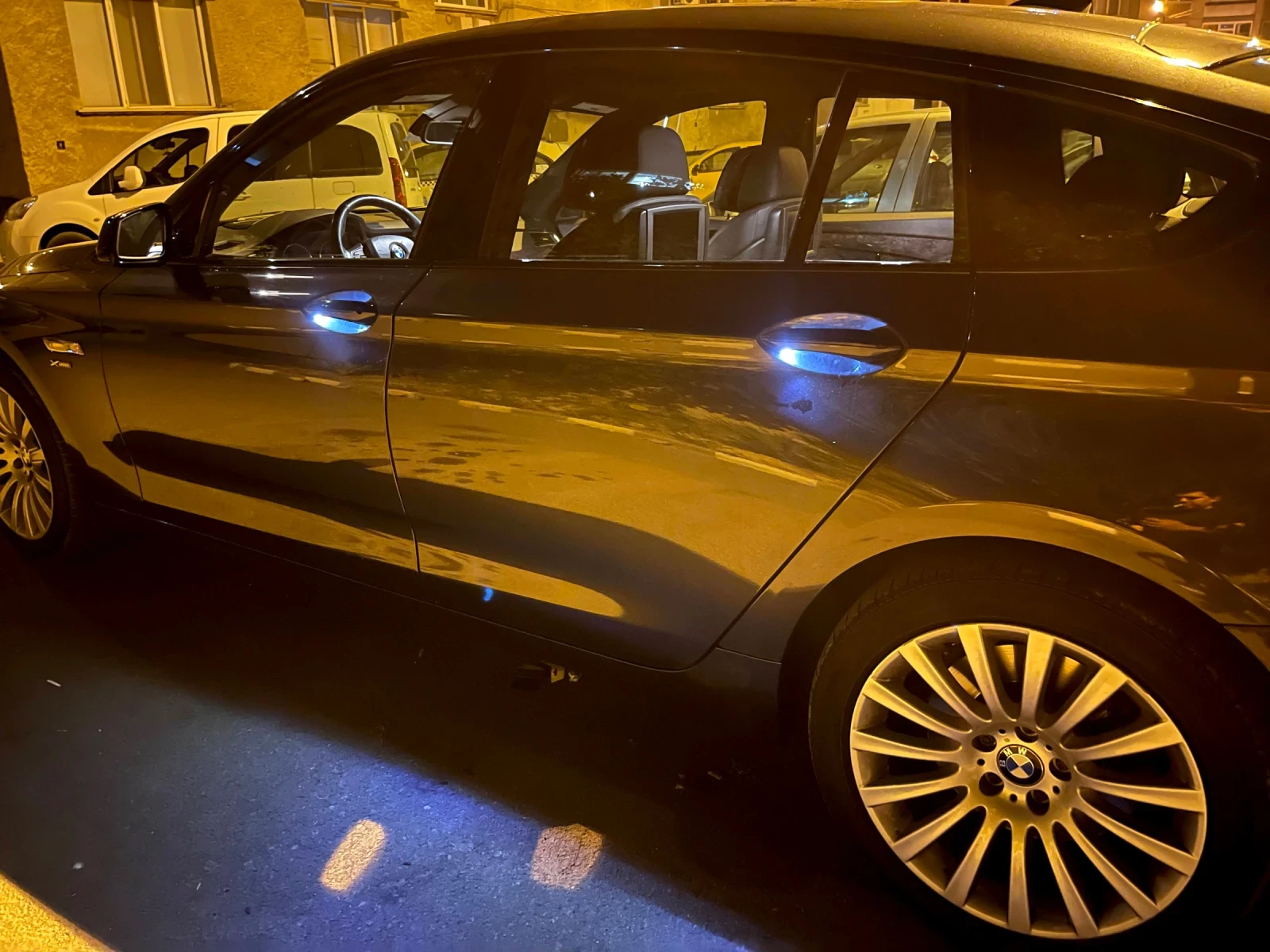 BMW 5 Gran Turismo 535ix - изображение 10