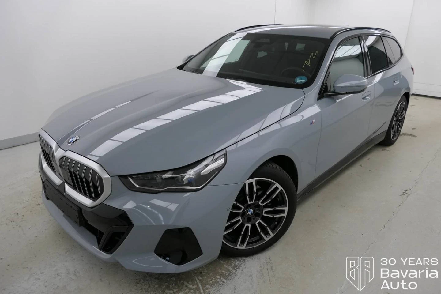 BMW 520 d xDrive Touring M Sport Paket Steptronic | Mobile.bg   1