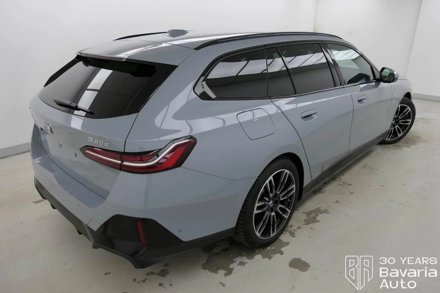 BMW 520 d xDrive Touring M Sport Paket Steptronic | Mobile.bg   3