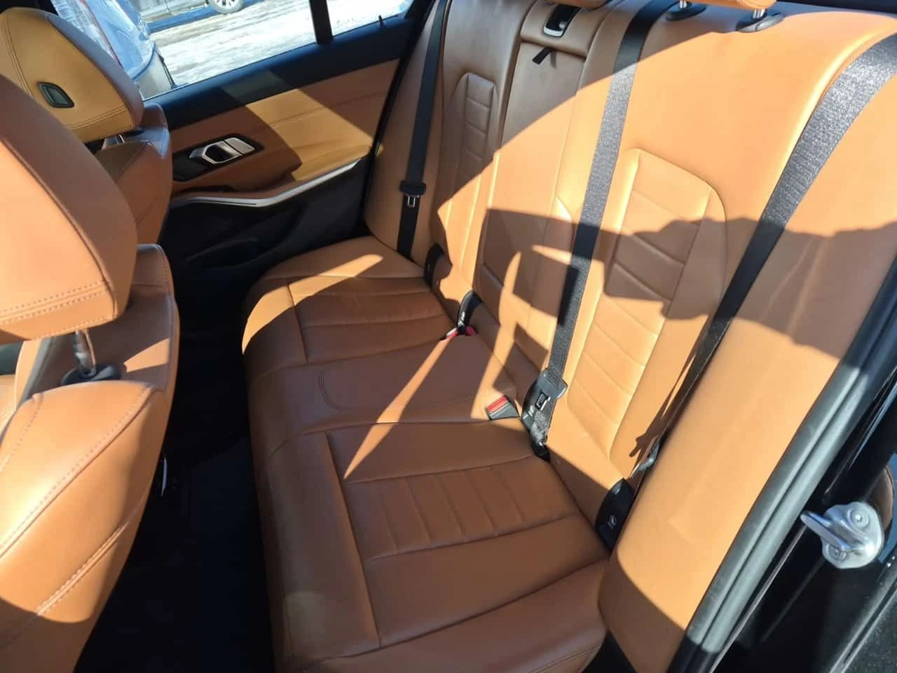 BMW 330 * XDRIVE * CARFAX * M PACK * HEADUP | Mobile.bg � ����������� 13