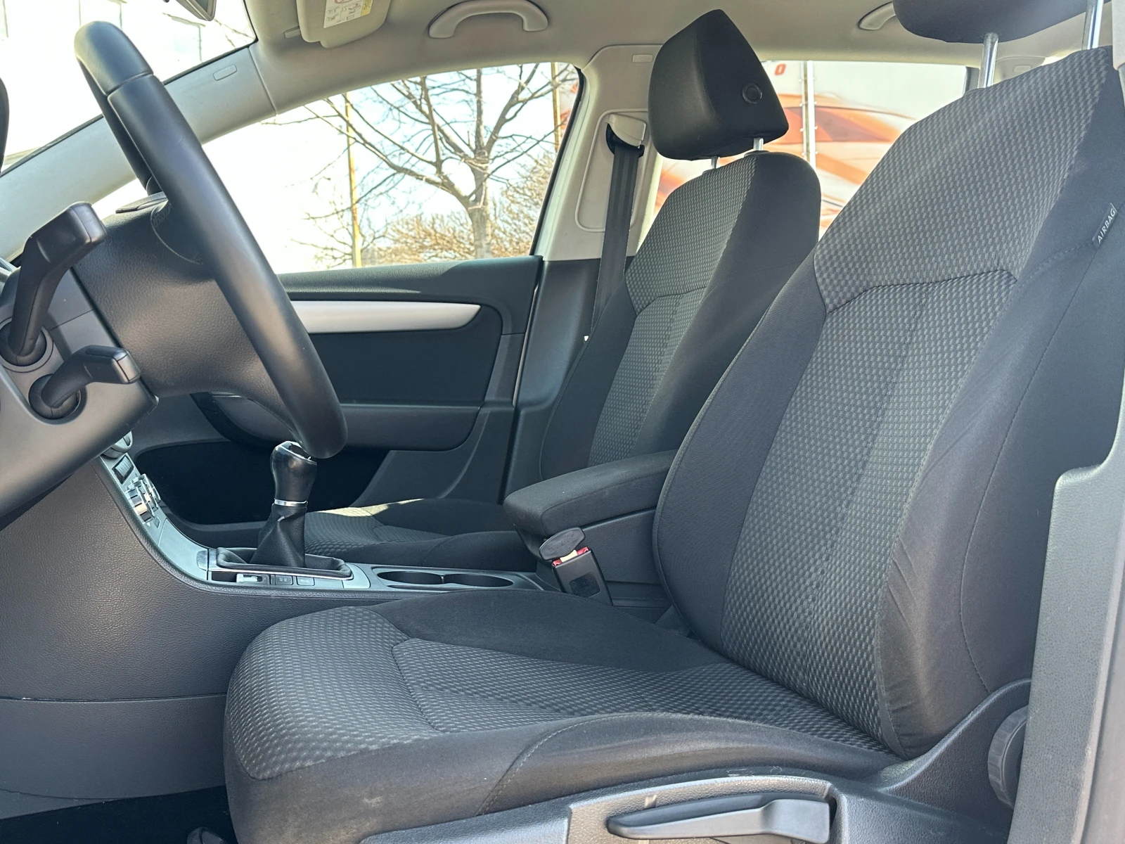 VW Passat  - изображение 8