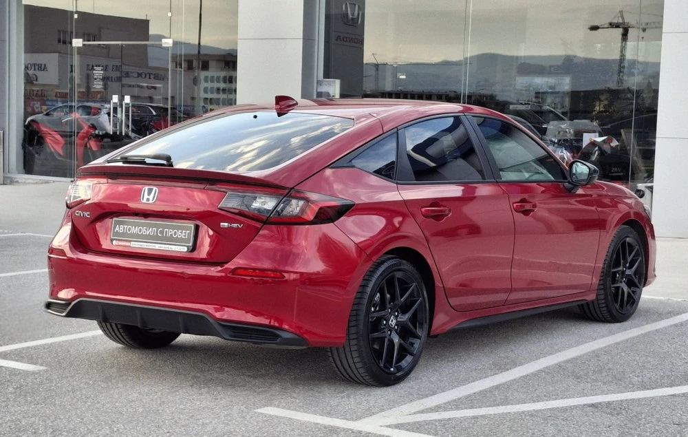 Honda Civic 2.0 i-MMD Hybrid Sport, снимка 6 - Автомобили и джипове - 53783326