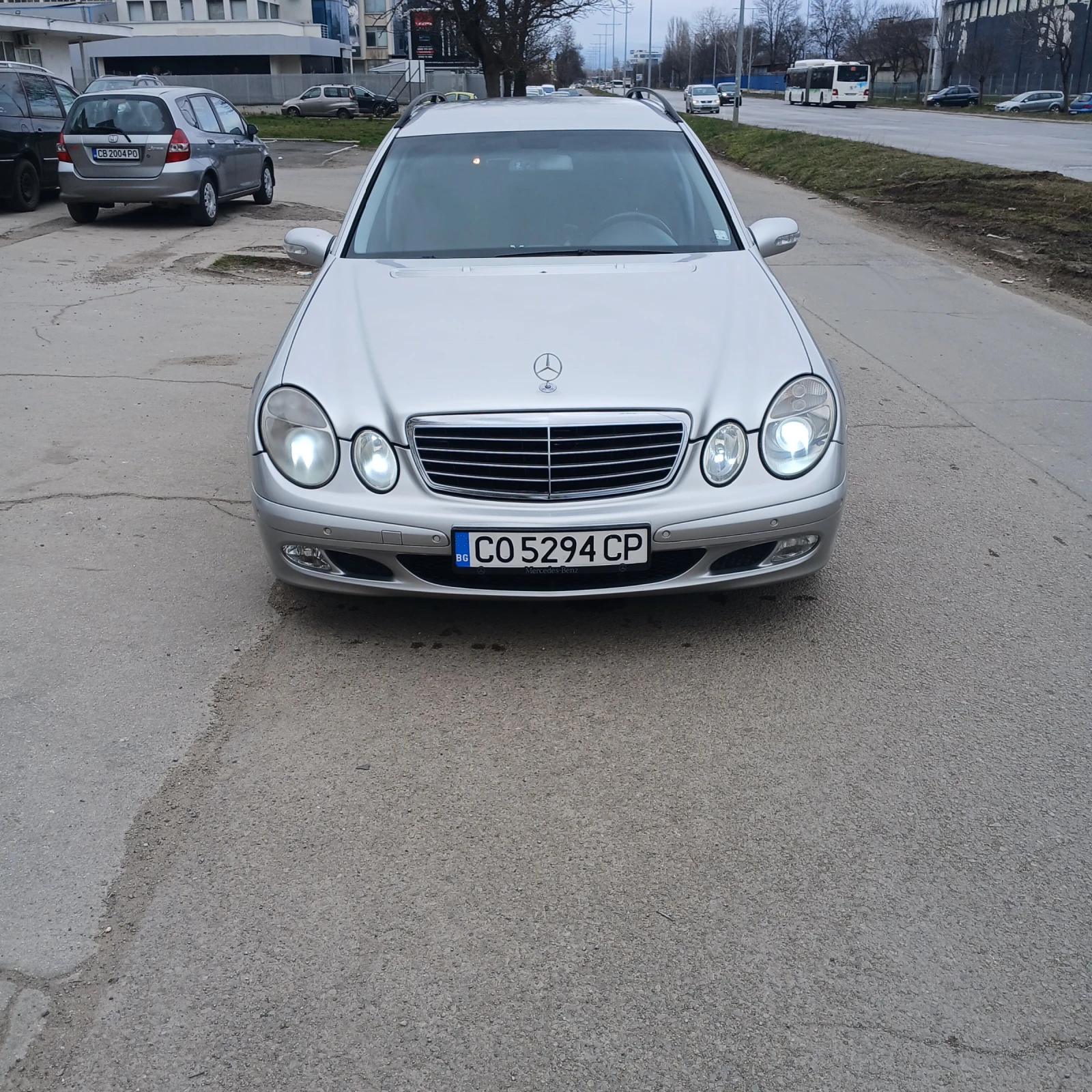 Mercedes-Benz E 220 АВТОМАТИК , снимка 4 - Автомобили и джипове - 53924040
