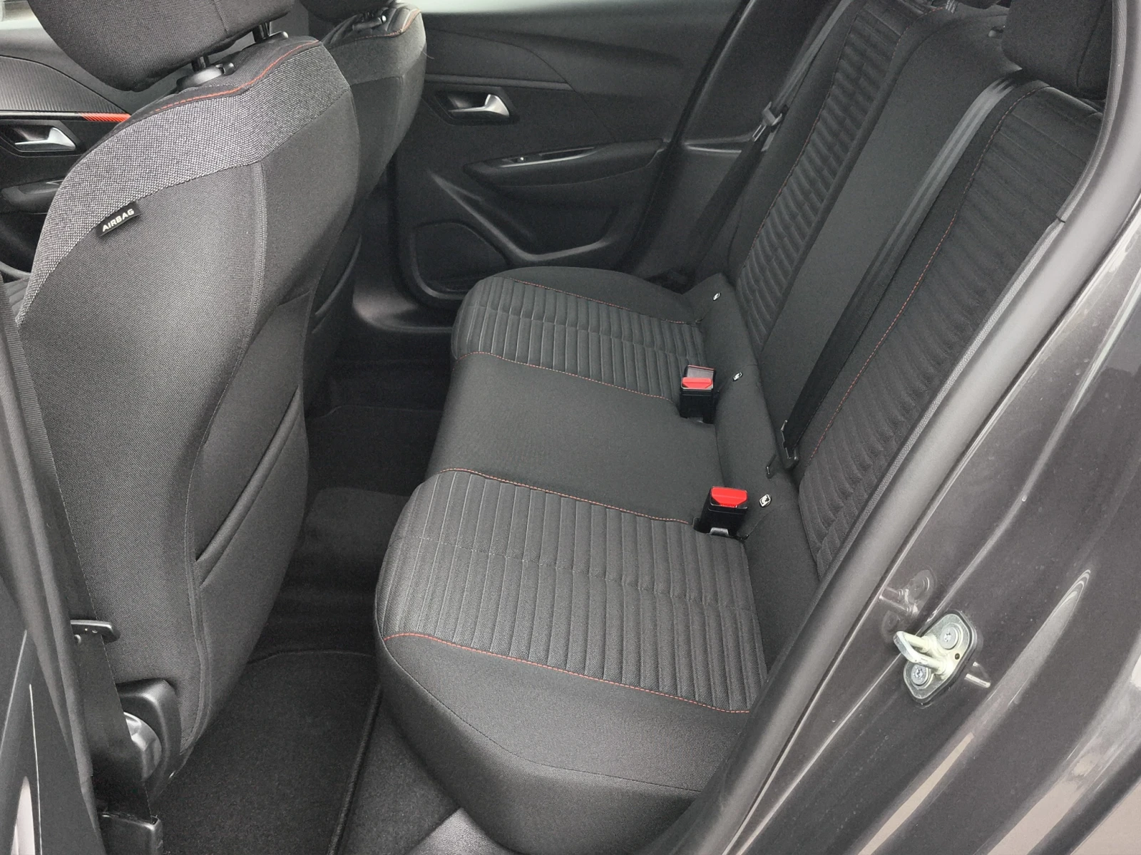 Peugeot 208 ACTIVE PACK 1.2 PureTech 100 EAT8 E6 // 2311R01, снимка 12 - Автомобили и джипове - 54016859