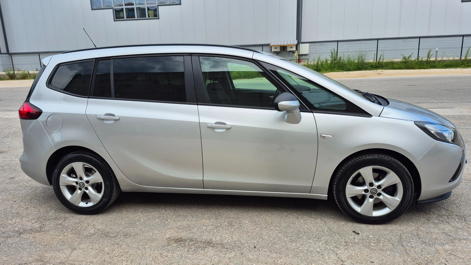 Opel Zafira Opel Zafira Tourer 2.0CDTI Германия Отлична, снимка 4 - Автомобили и джипове - 54946653