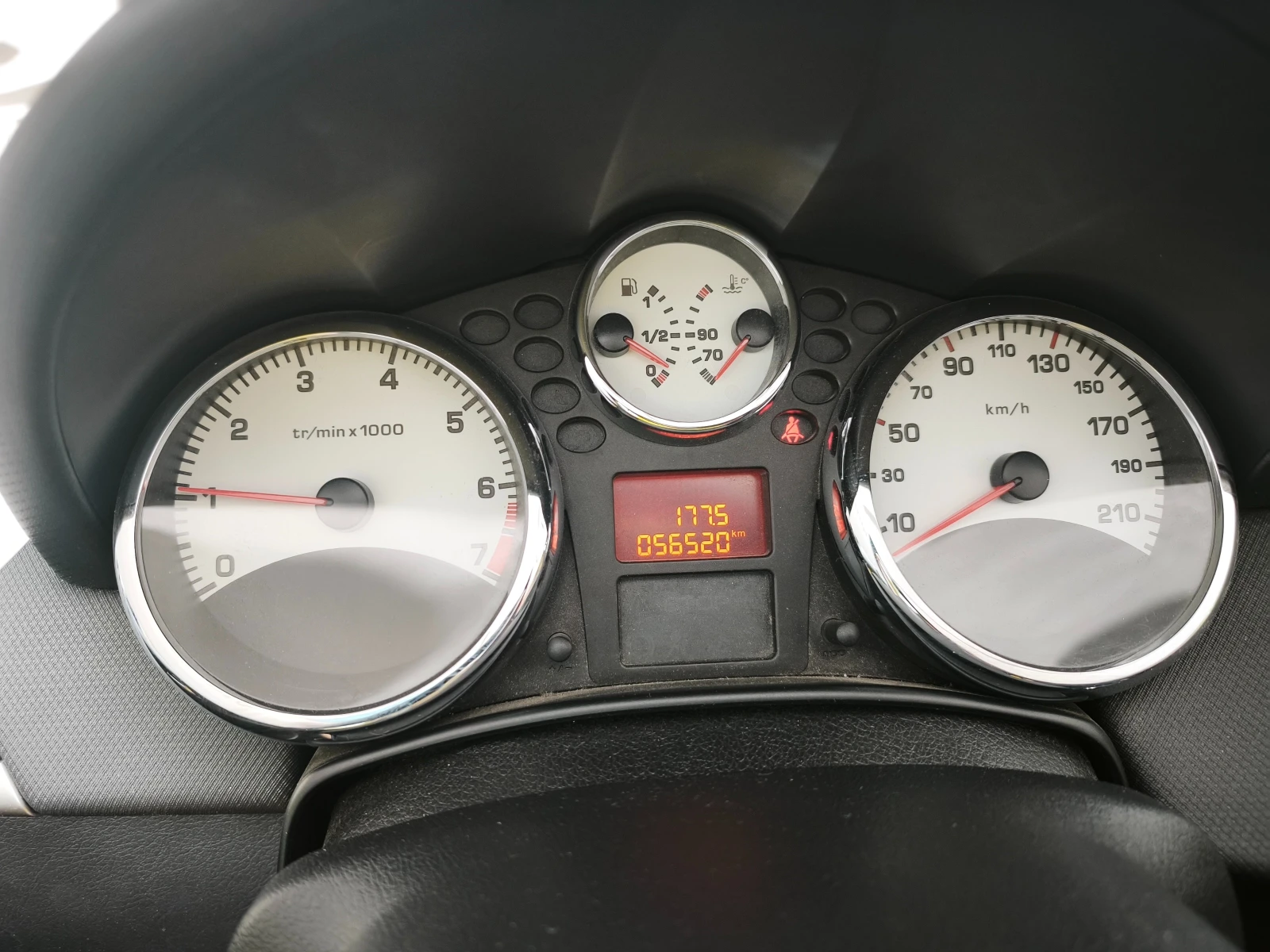 Peugeot 207 56х. км, снимка 14 - Автомобили и джипове - 55053263