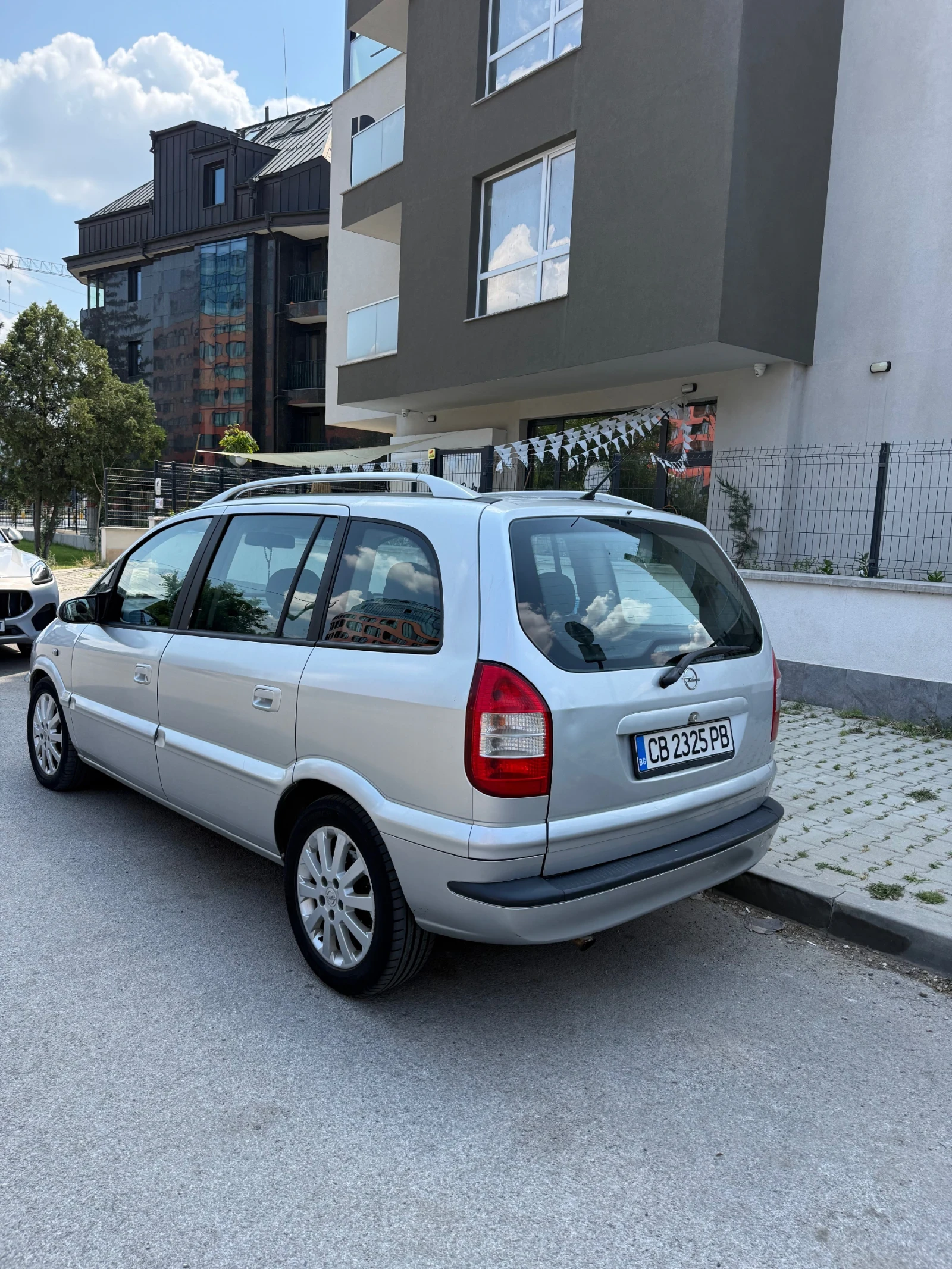Opel Zafira, снимка 5 - Автомобили и джипове - 55603027