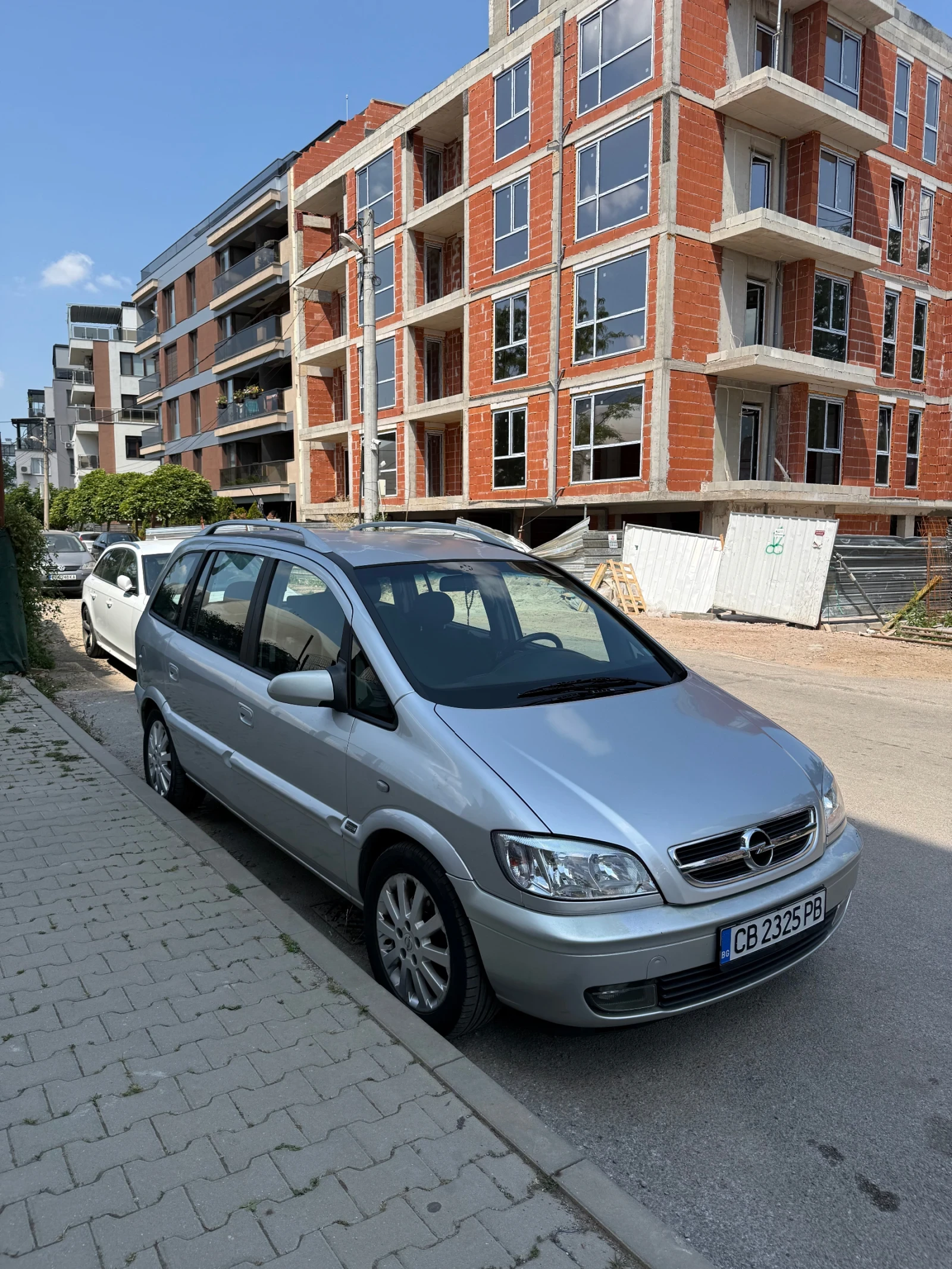 Opel Zafira, снимка 2 - Автомобили и джипове - 55603027