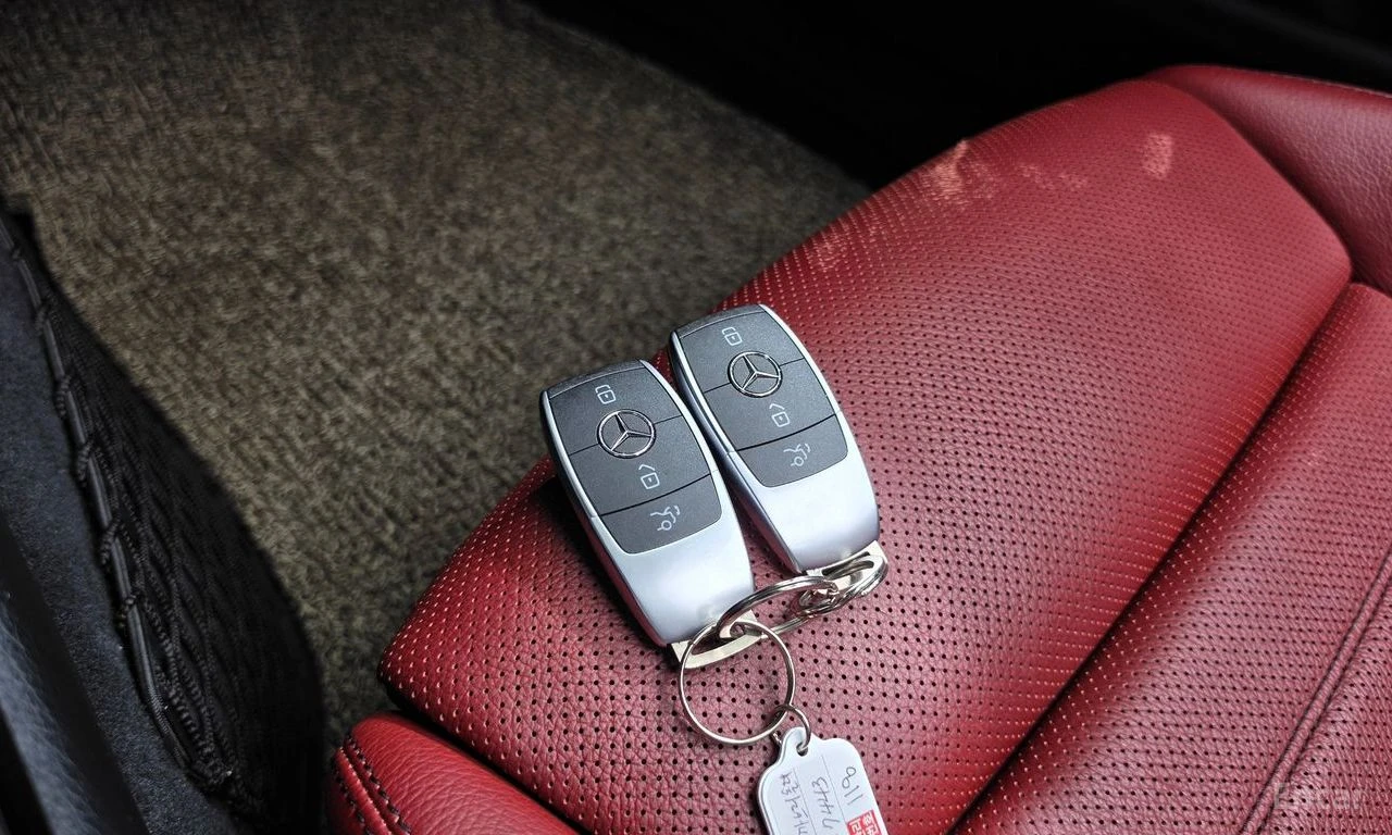 Mercedes-Benz C 43 AMG 4MATIC* BURMESTER* ХЕДЪП* FACELIFT* , снимка 15 - Автомобили и джипове - 55925773