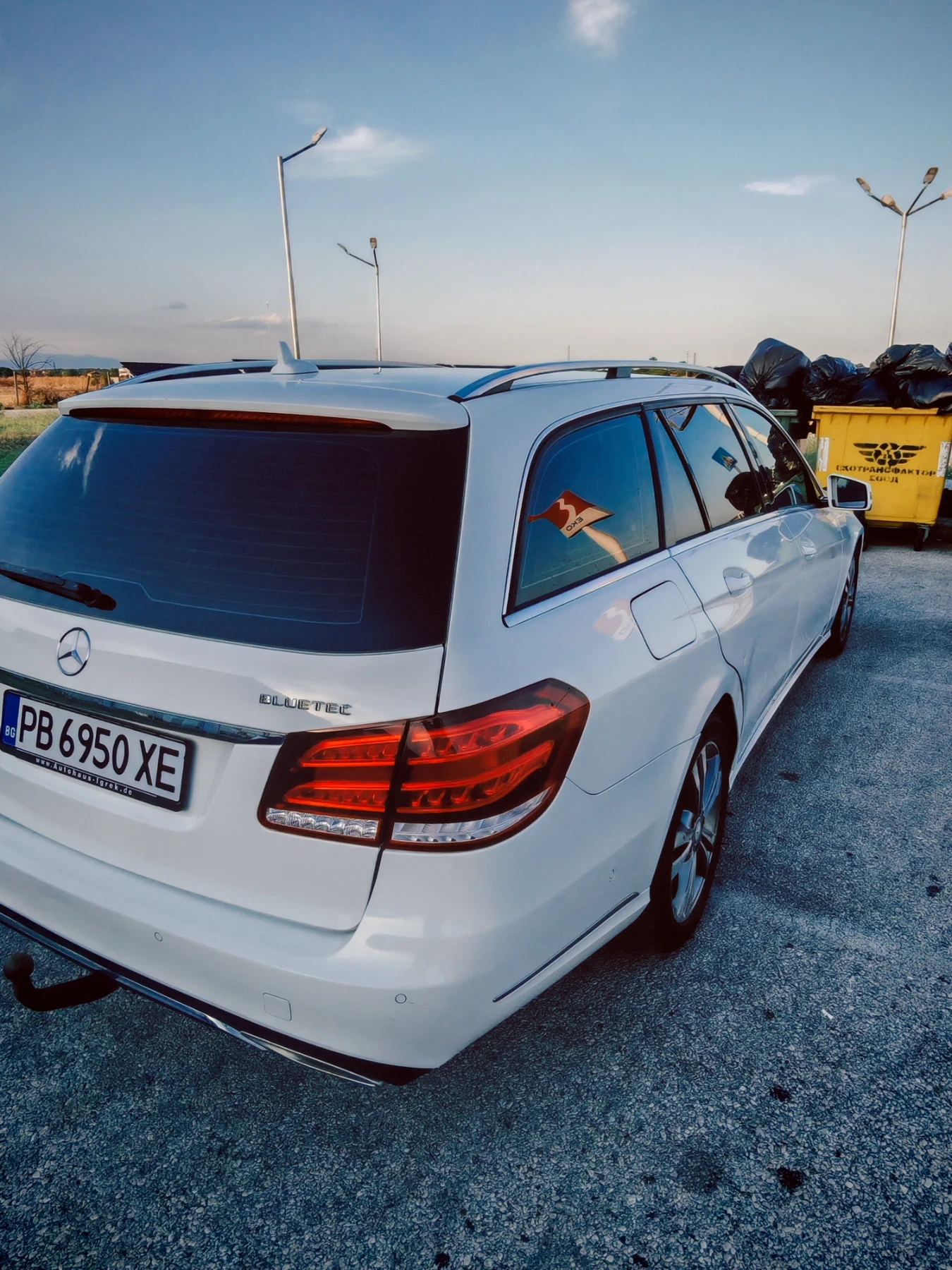 Mercedes-Benz E 200, снимка 8 - Автомобили и джипове - 56076495