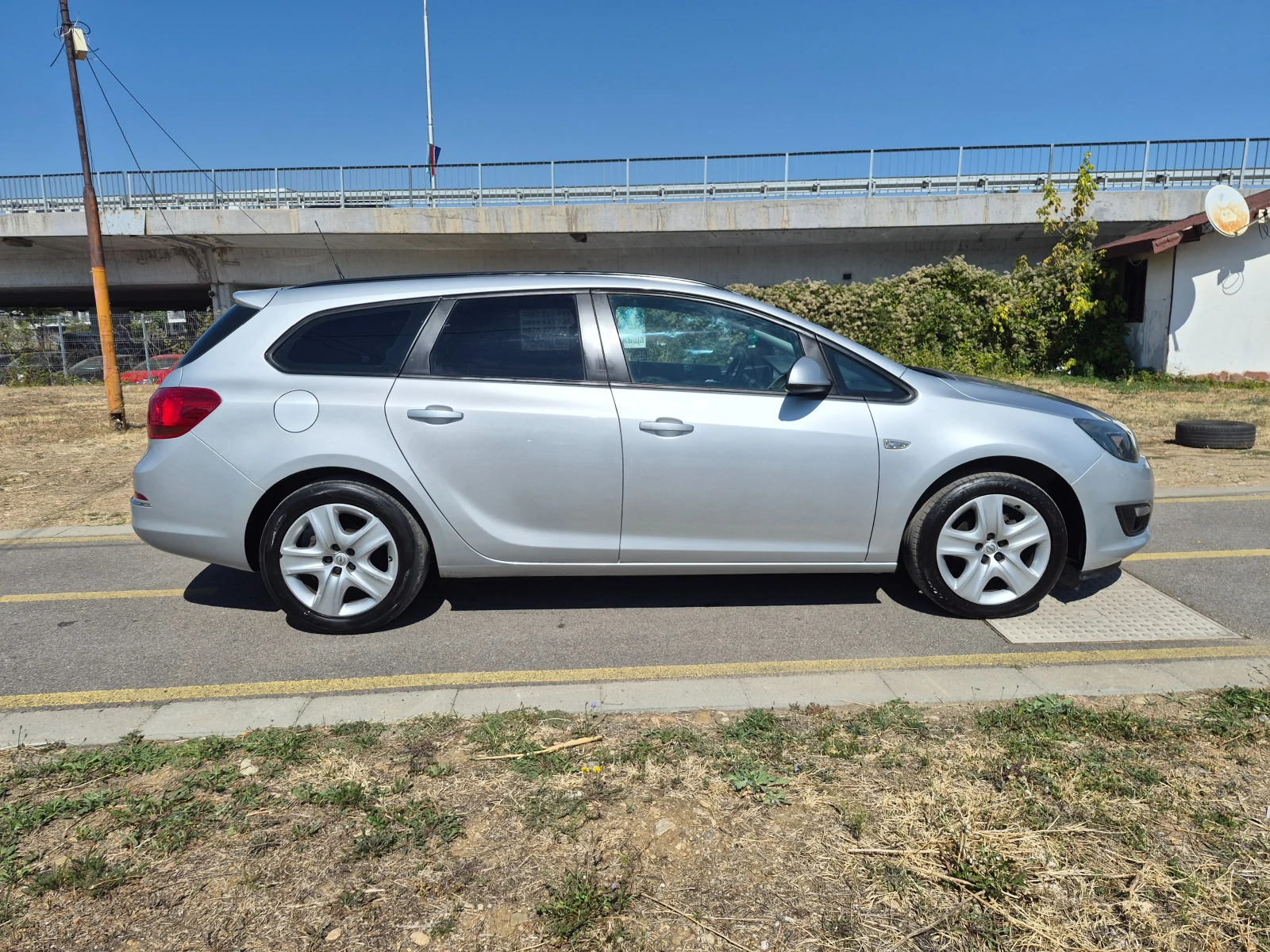 Opel Astra 1.4i ГАЗ/БЕНЗИН, снимка 8 - Автомобили и джипове - 56130389