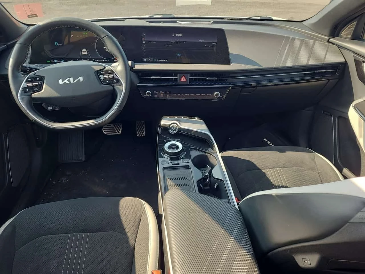 Kia EV6 * LONG RANGE GT LINE 2 4D UTILIT * АВТОКРЕДИТ * , снимка 8 - Автомобили и джипове - 56294671