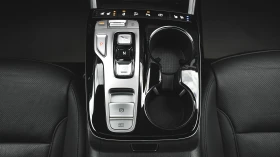 Hyundai Tucson 1.6 T-GDi PREMIUM Plug-in Hybrid 4x4 Automatic - 62900 лв. / 32160.26 € - 19903512 11