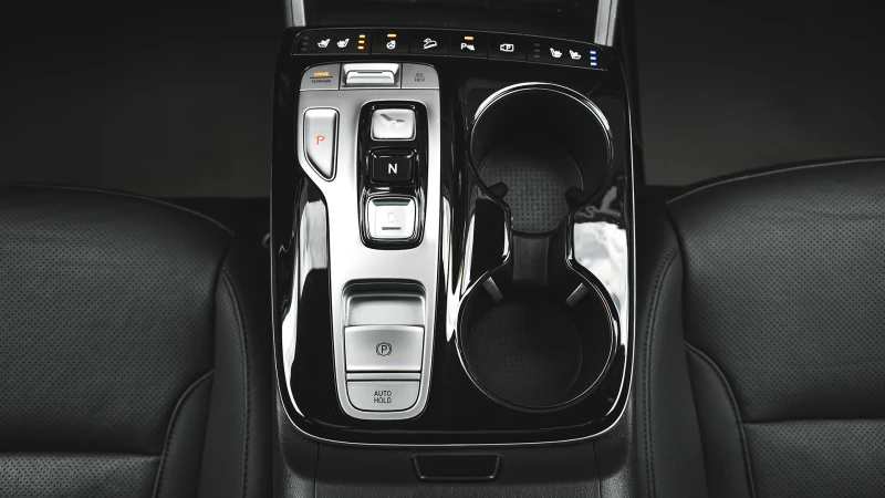 Hyundai Tucson 1.6 T-GDi PREMIUM Plug-in Hybrid 4x4 Automatic, снимка 11 - Автомобили и джипове - 52165180