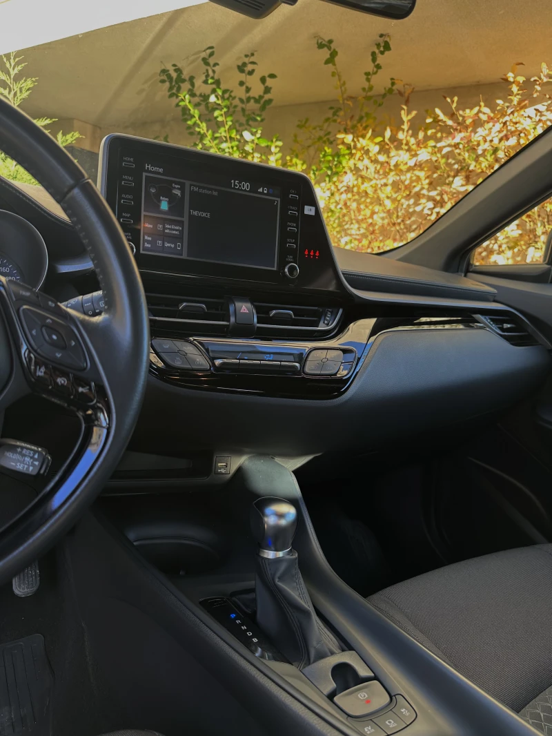 Toyota C-HR 1.8 HYB E-CVT ГАРАНЦИОННА, снимка 10 - Автомобили и джипове - 52831966