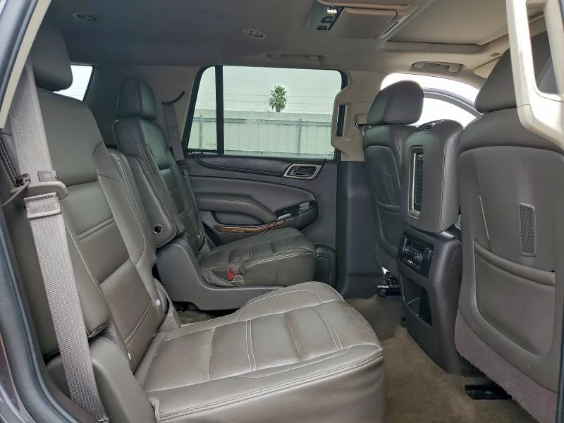 Gmc Yukon 6.2L 8 Rear-wheel drive, снимка 3 - Автомобили и джипове - 53110757