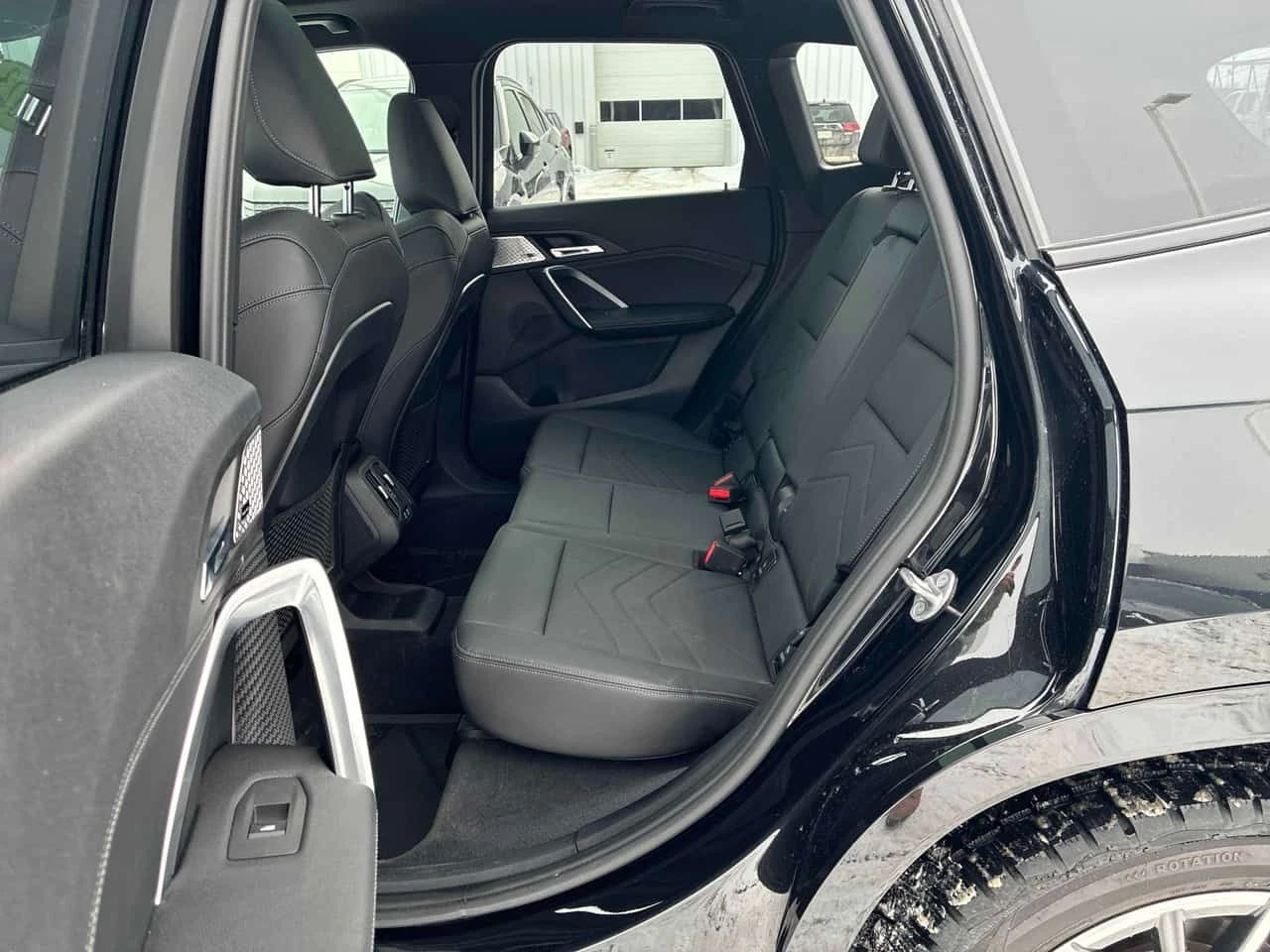 BMW X1 xDrive28i/CARFAX/HARMAN KARDON/PANO/360 CAM, снимка 11 - Автомобили и джипове - 53741413