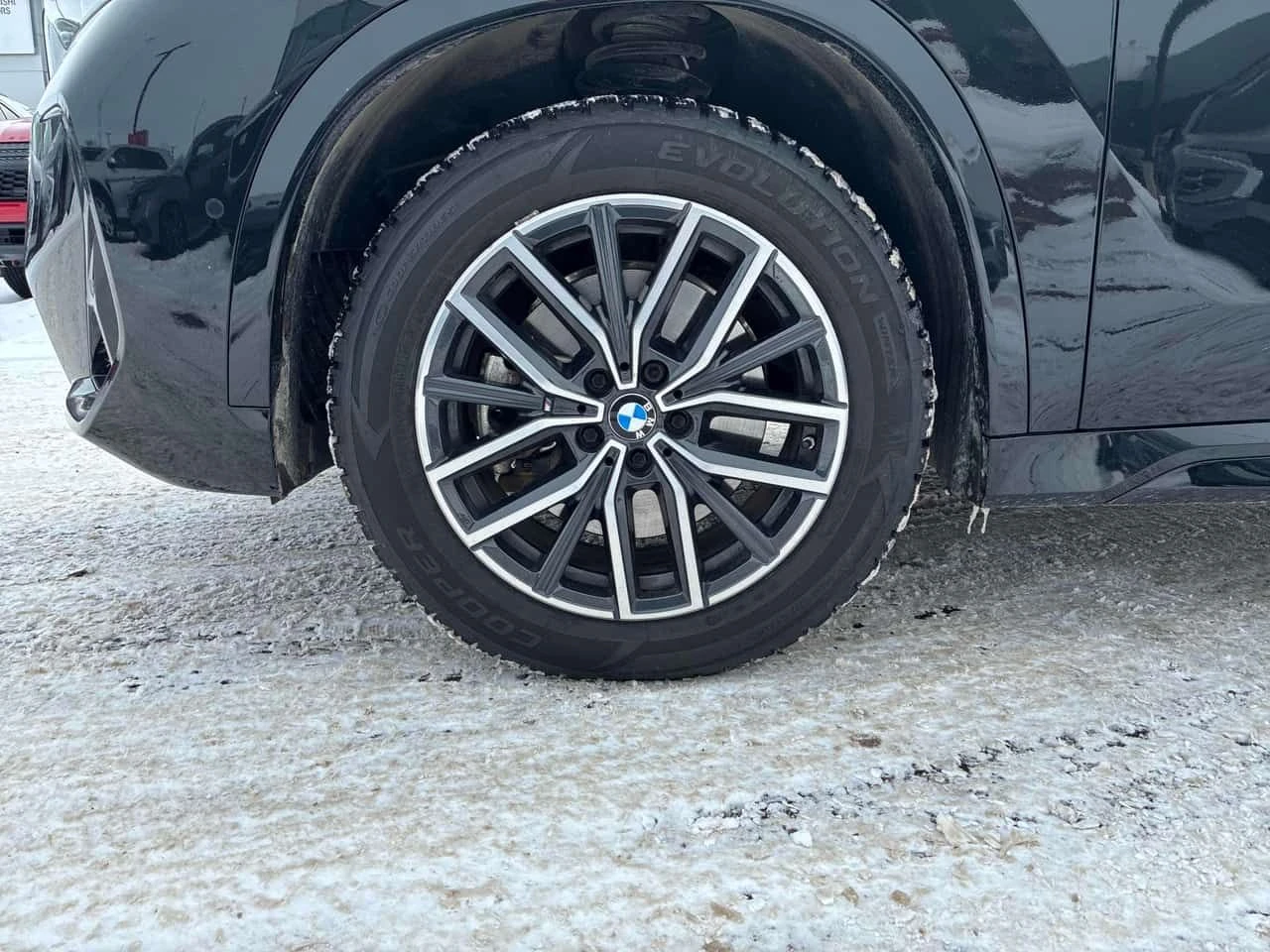 BMW X1 xDrive28i/CARFAX/HARMAN KARDON/PANO/360 CAM, снимка 6 - Автомобили и джипове - 53741413