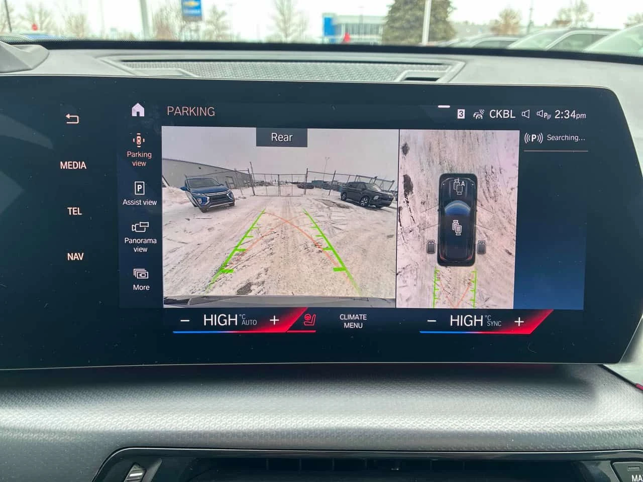 BMW X1 xDrive28i/CARFAX/HARMAN KARDON/PANO/360 CAM, снимка 14 - Автомобили и джипове - 53741413