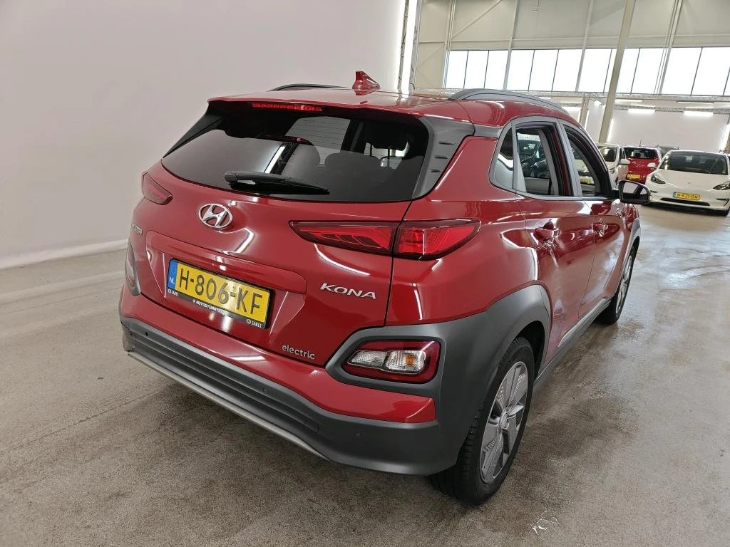 Hyundai Kona 64KWh/PRIME/ГАРАНЦИЯ/SOH100%/BLUELINK, снимка 3 - Автомобили и джипове - 53746418