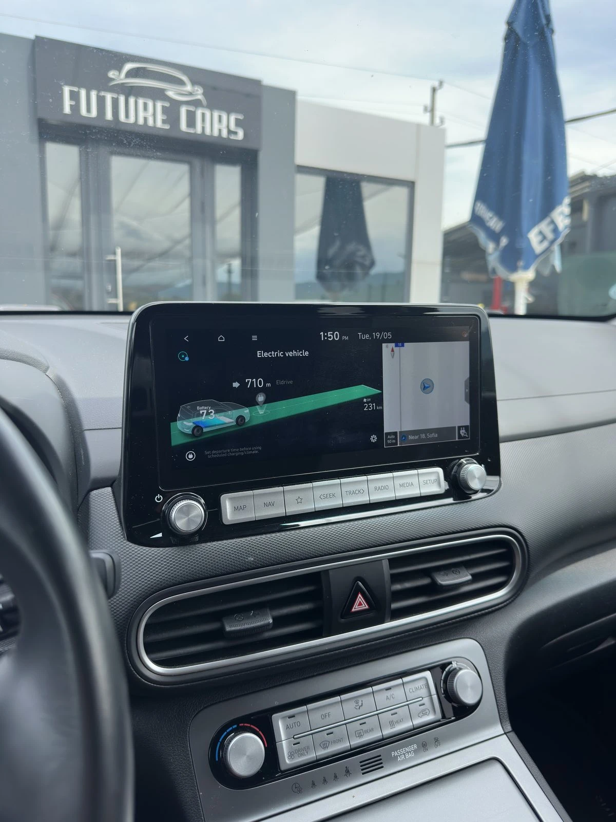 Hyundai Kona 64KWh/PRIME/ГАРАНЦИЯ/SOH100%/BLUELINK, снимка 14 - Автомобили и джипове - 53746418