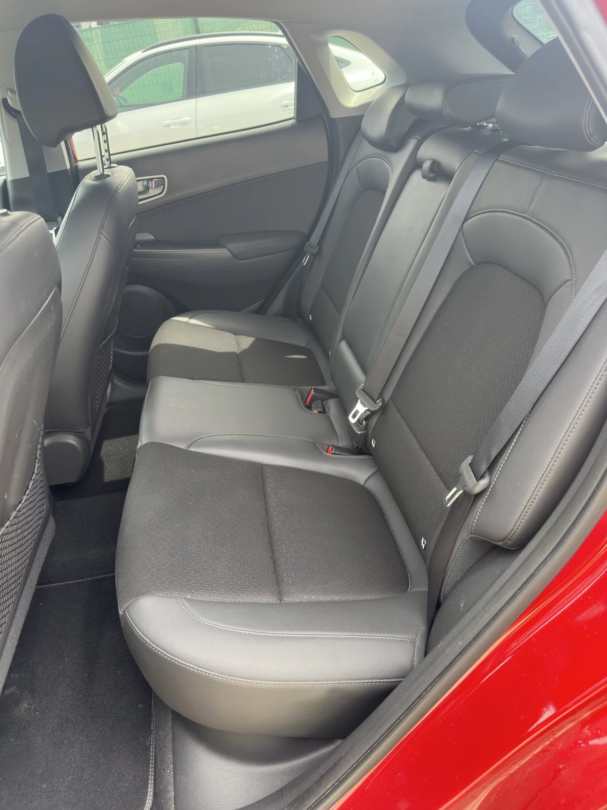Hyundai Kona 64KWh/PRIME/ГАРАНЦИЯ/SOH100%/BLUELINK, снимка 8 - Автомобили и джипове - 53746418